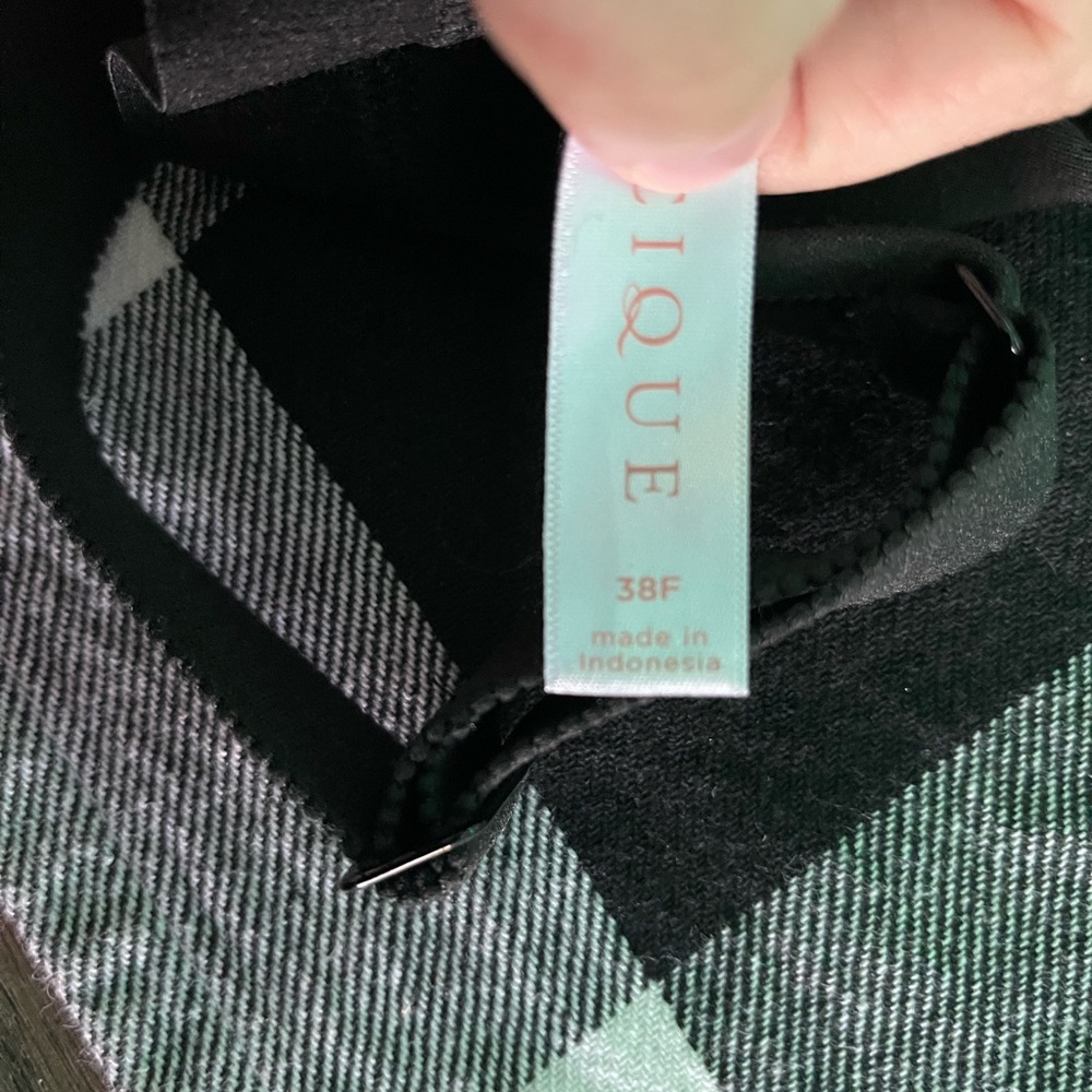 Cacique Bra, no underwire